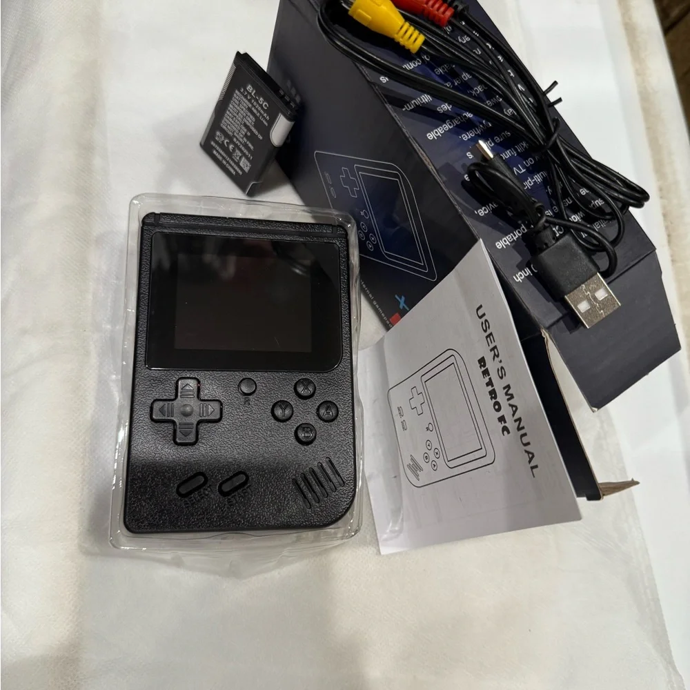 Brand New Retro FC Plus Handheld Game Console – 500+ Games – Black